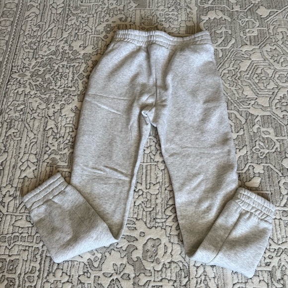 Isla Grove Original Sweatpants size small - Picture 2 of 6